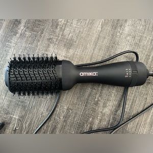 Amika blow dryer brush